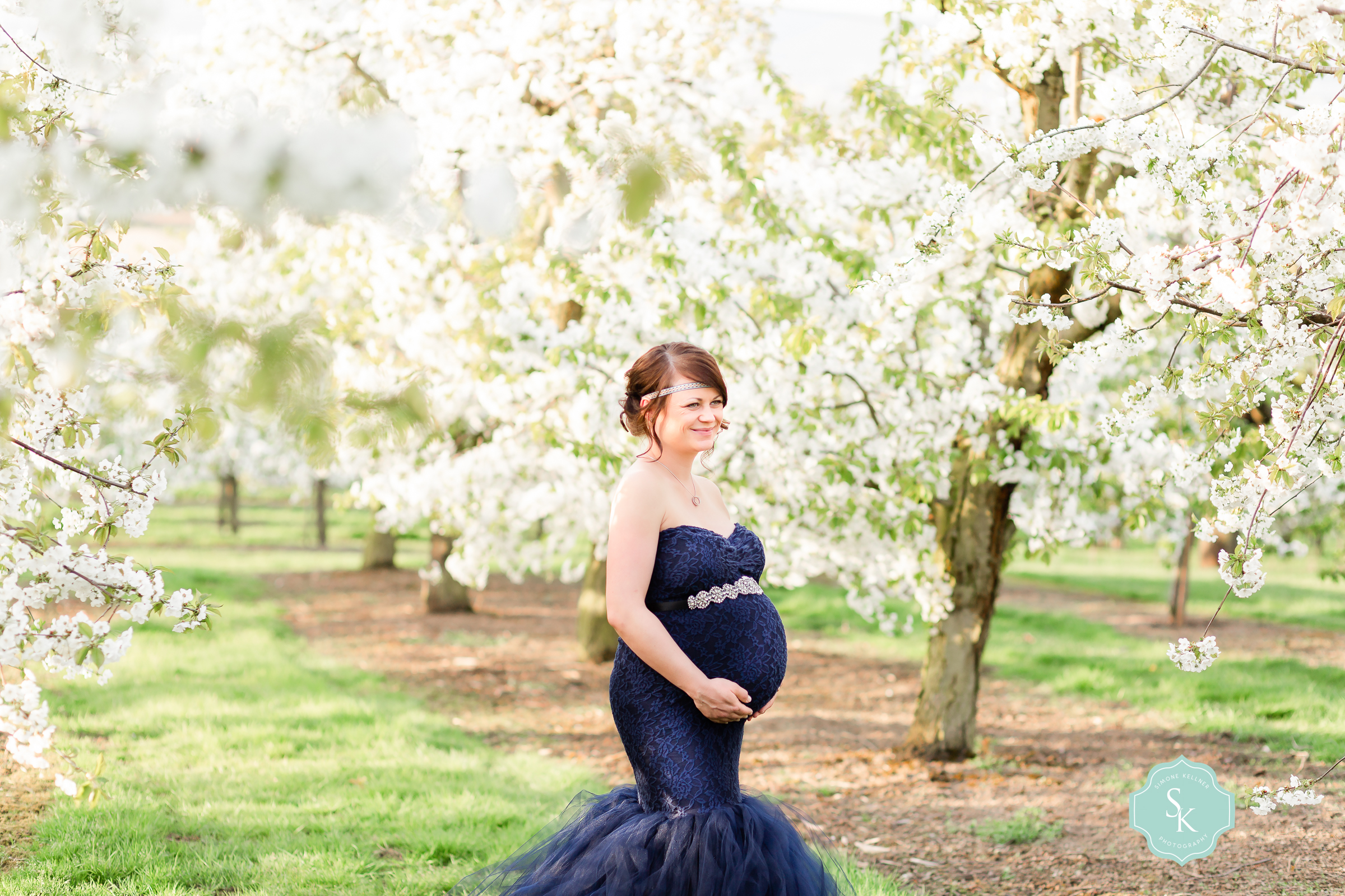 Schwangerschaftsbilder, Mülheim-Kärlich, Kirschblüten, Babybauchfotos, werdende Mutter, 
